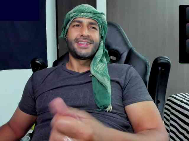 Handsoman11 Handsoman11