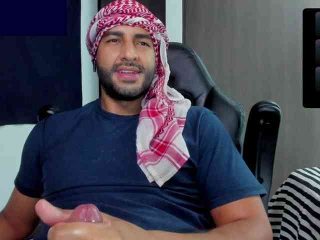 Handsoman11 Sex Cam Show