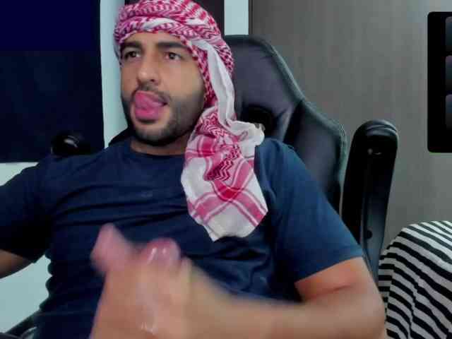 Handsoman11 Sex Cam Show