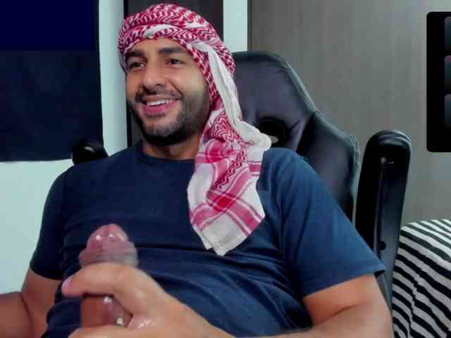 Handsoman11 Sex Cam Show