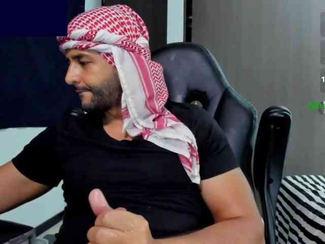 Handsoman11
