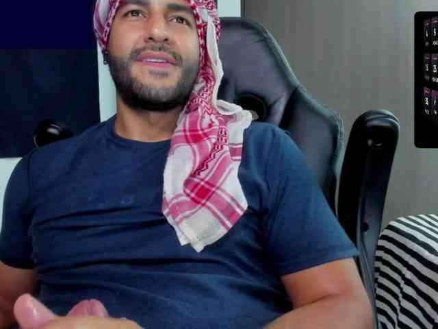 Handsoman11 Sex Cam Show