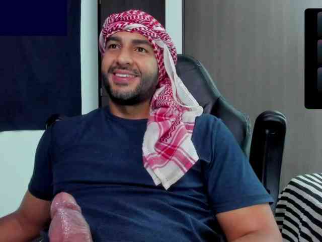 Handsoman11 Sex Cam Show