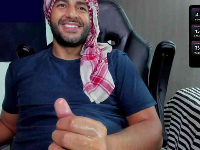 Handsoman11 Sex Cam Show