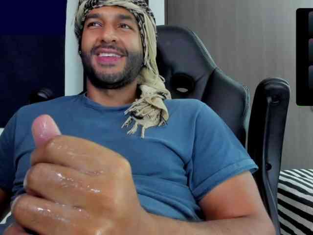 Handsoman11 Sex Cam Show