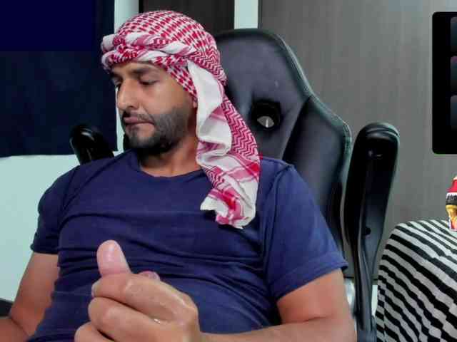 Handsoman11 Handsoman11