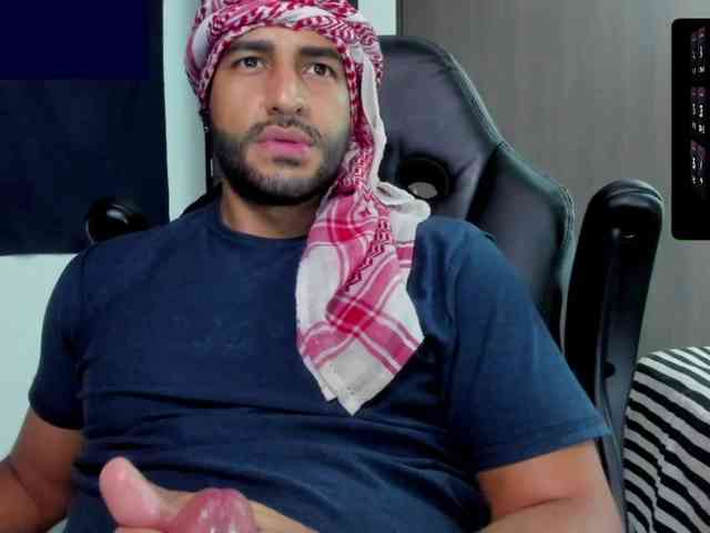 Handsoman11 Sex Cam Show
