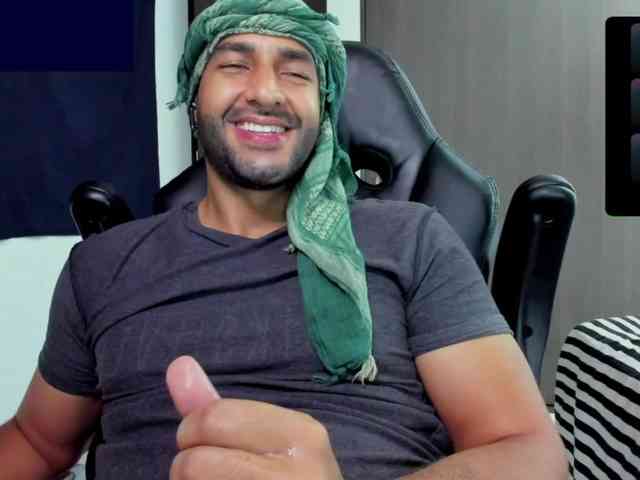Handsoman11 Sex Cam Show