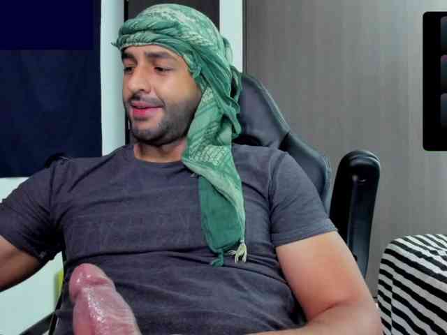 Handsoman11 Sex Cam Show