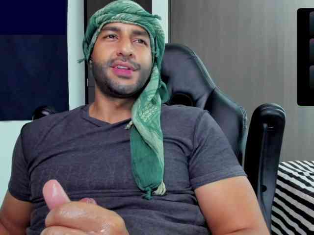 Handsoman11 Sex Cam Show