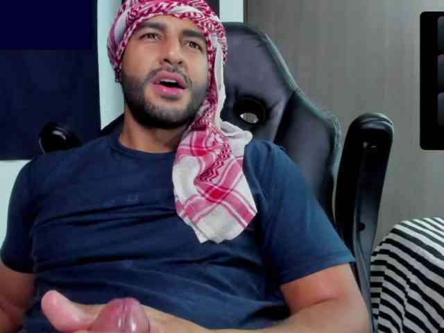 Handsoman11 Sex Cam Show