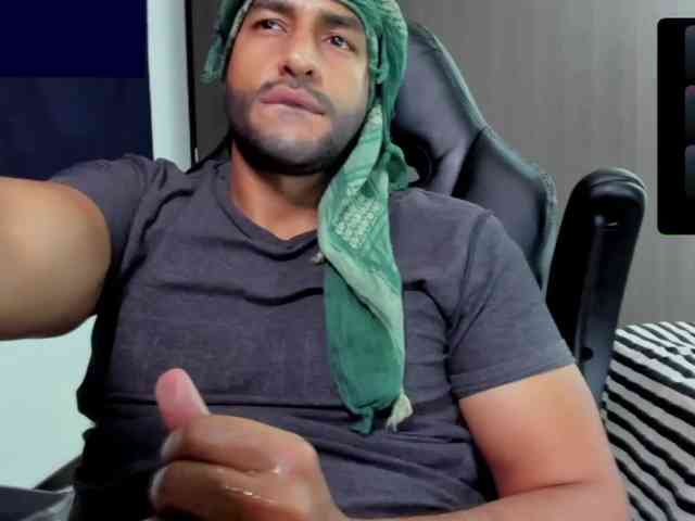 Handsoman11 Sex Cam Show