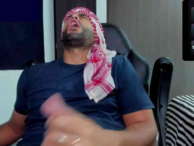 Handsoman11 Handsoman11