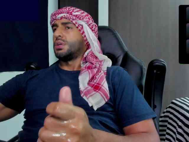Handsoman11 Sex Cam Show