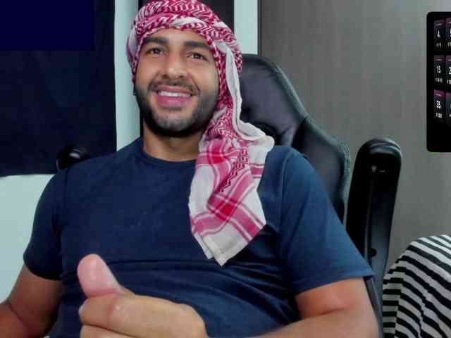Handsoman11 Sex Cam Show