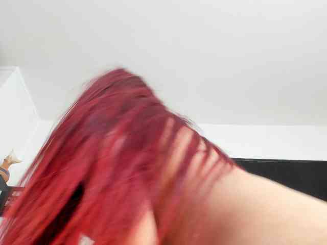 saritaloven Live Webcam on BongaCams