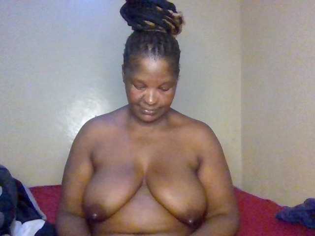 Sexymilly1 live cam on BongaCams