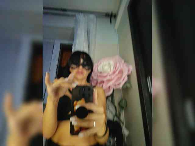 Alinaiadem2025 webcam