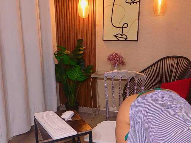 Lia-Mar live cam on BongaCams