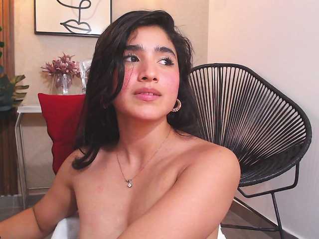 Lia-Mar's BongaCams show and profile