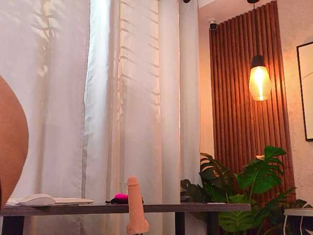 Lia-Mar live cam on BongaCams