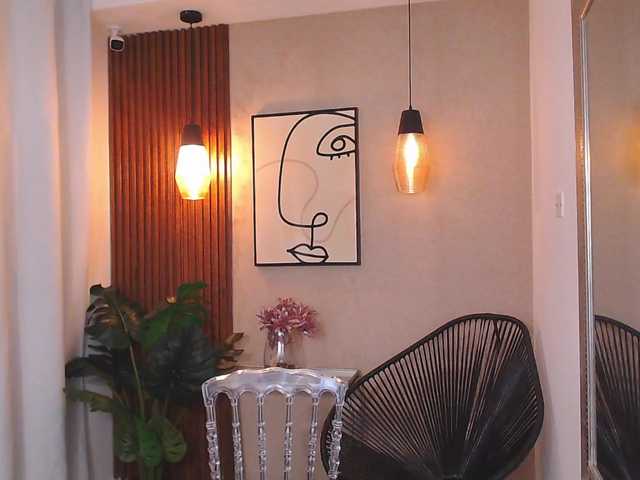 Lia-Mar's BongaCams show and profile