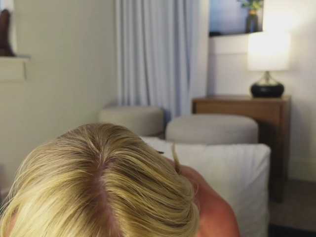TaylorLove303 live cam on BongaCams