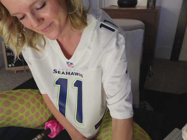 TaylorLove303 live cam on BongaCams