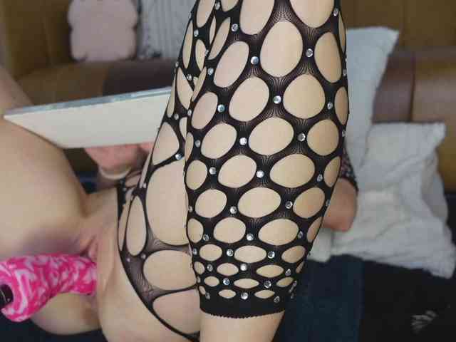 TaylorLove303 webcam