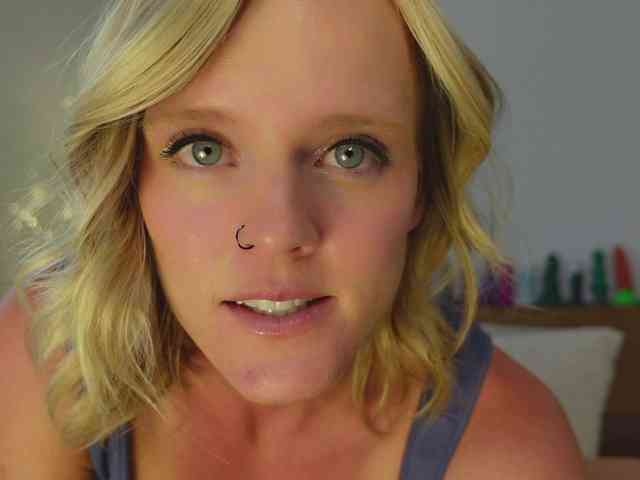TaylorLove303 webcam
