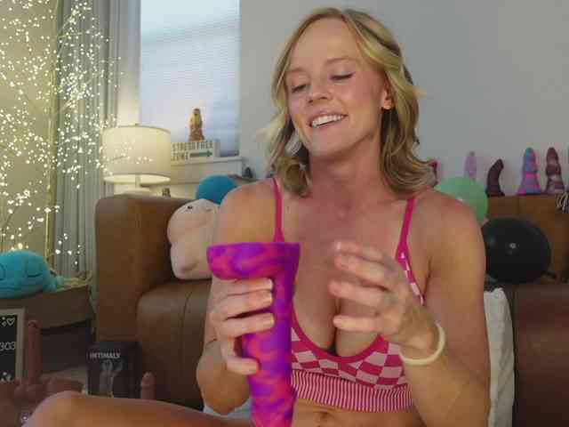 TaylorLove303 webcam