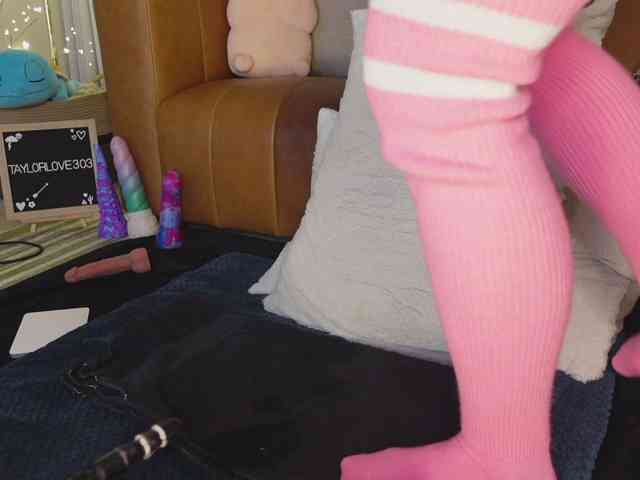 TaylorLove303 webcam