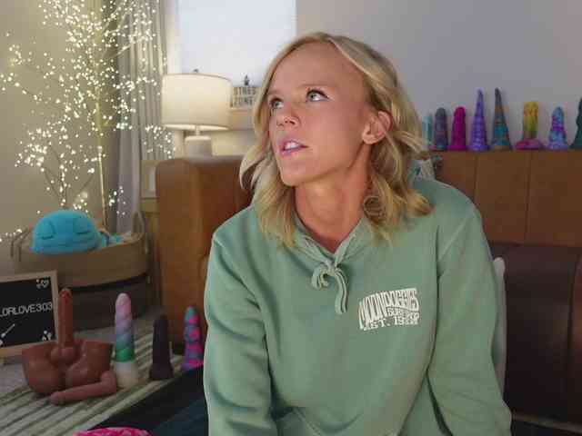 TaylorLove303 webcam