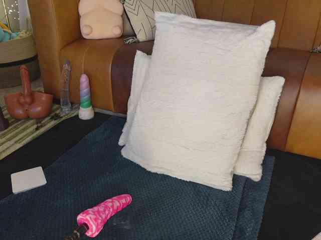 TaylorLove303 webcam