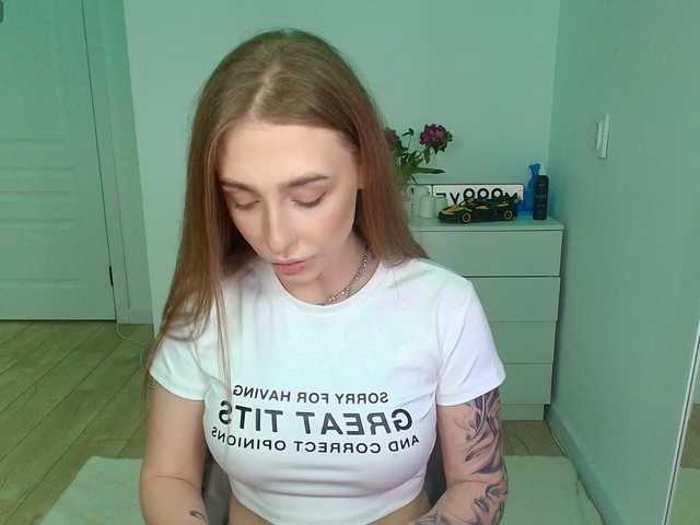 Anlina-W live cam on BongaCams
