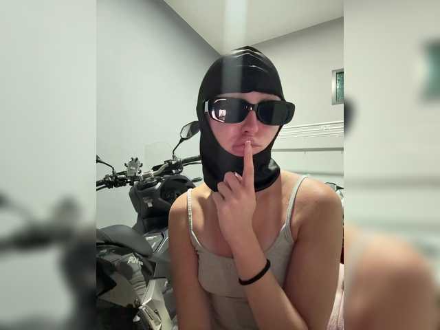 Nelerix live cam on BongaCams