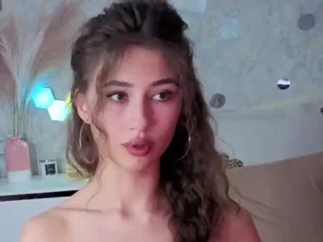 AffiinaLovsx live cam on BongaCams