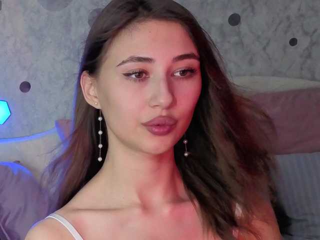 AffiinaLovsx live cam on BongaCams