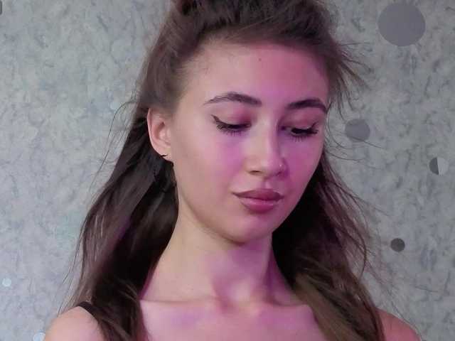 Afffiiina live webcam show