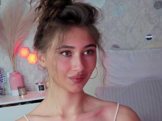 AffiinaLovsx live cam on BongaCams