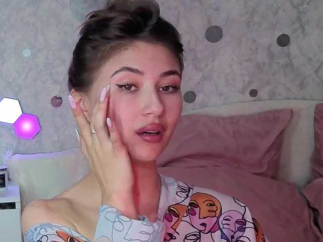 AffiinaLovsx live cam on BongaCams