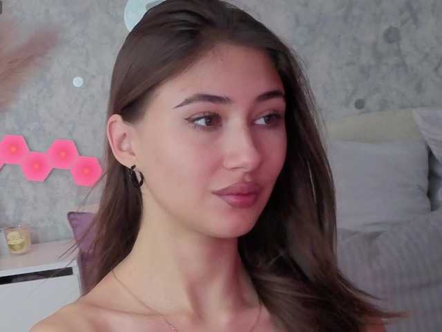 AffiinaLovsx live cam on BongaCams