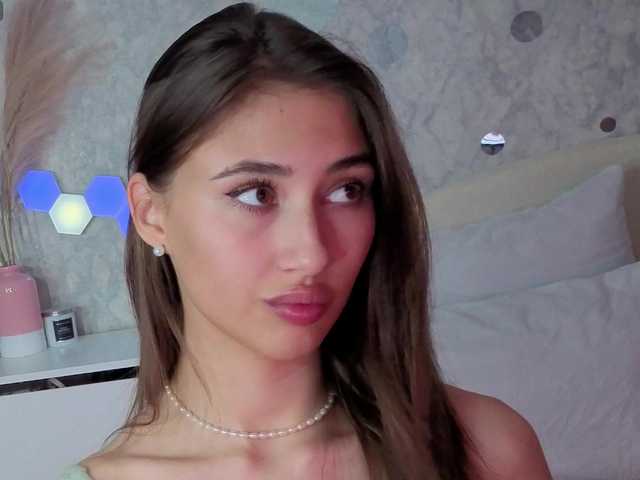 AffiinaLovsx live cam on BongaCams