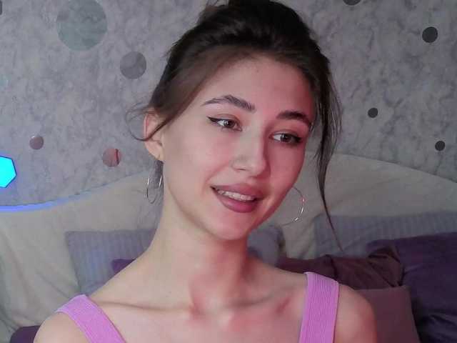 AffiinaLovsx's BongaCams show and profile