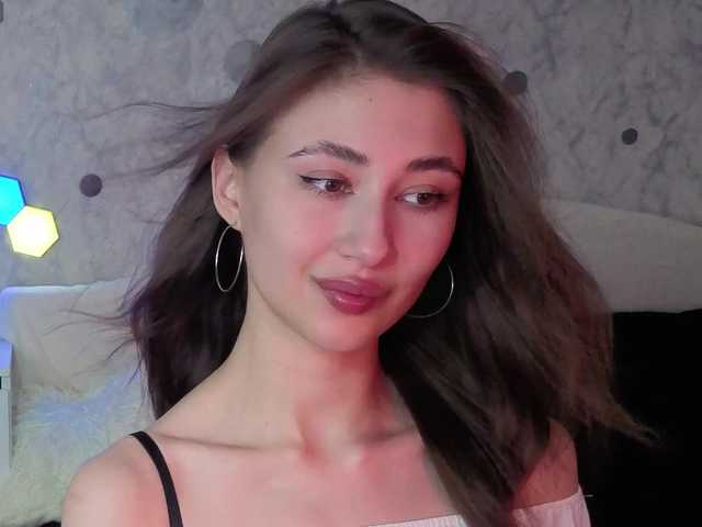 AffiinaLovsx's BongaCams show and profile