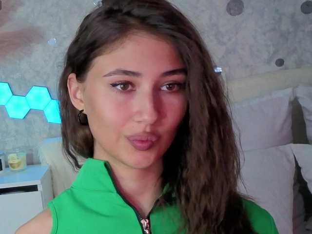 AffiinaLovsx live cam on BongaCams