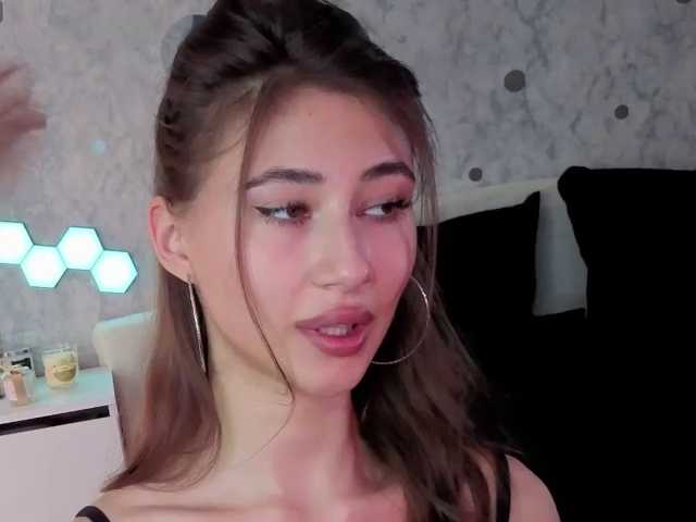 AffiinaLovsx live cam on BongaCams