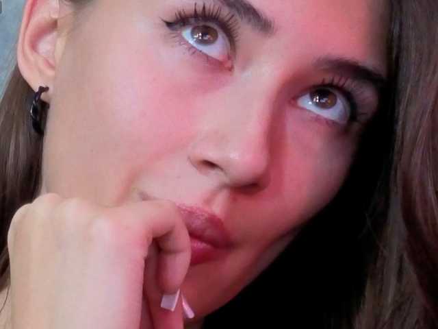 Afffiiina live cam preview