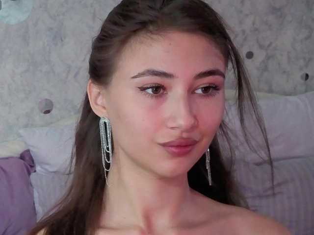 AffiinaLovsx live cam on BongaCams