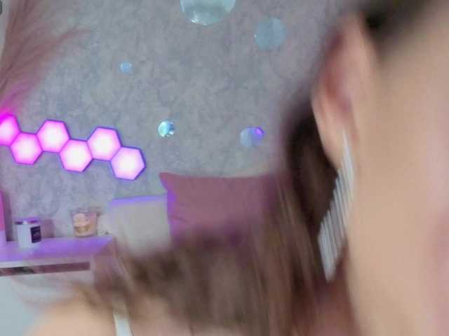 AffiinaLovsx live cam on BongaCams
